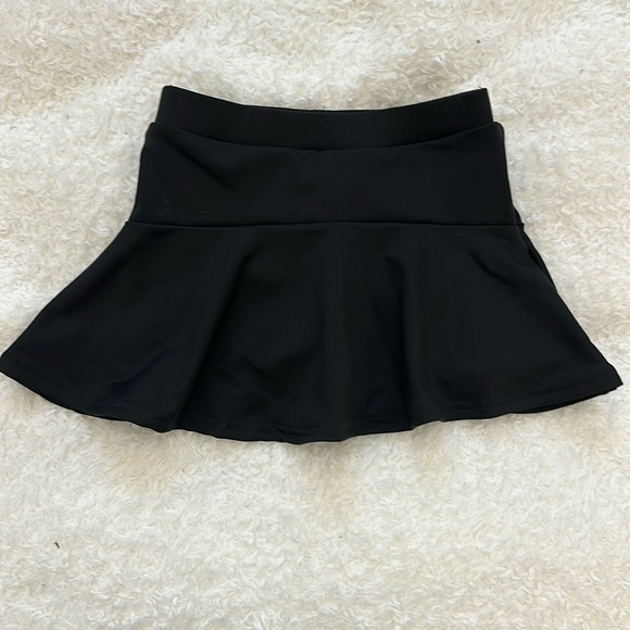 Varsity Black Flutter Cheer Skirt New Size Youth Medium. Multiple Available. - Picture 3 of 6